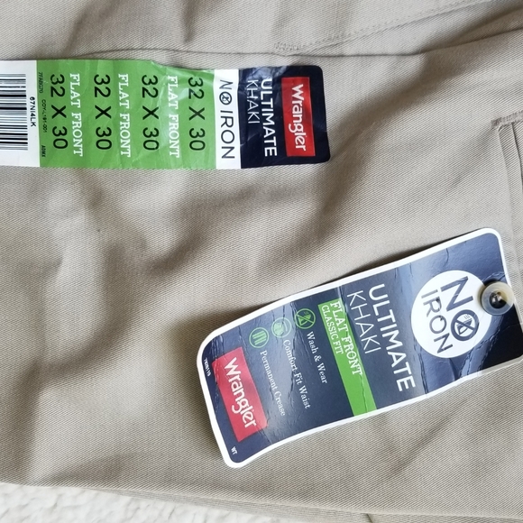 Wrangler Khakis 32x30 Classic Fit Flat Front *NWT - Picture 2 of 12